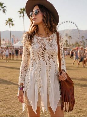 VINTAGE MONROE & MAIN Crochet Asymmetrical Top